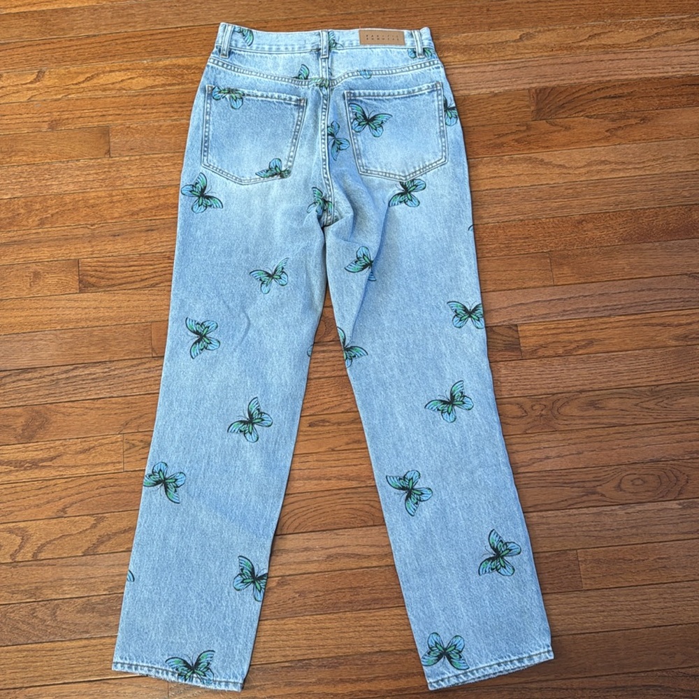 PACSUN Women’s Butterfly Embroidered Light Wash Jeans Size 26 waist - Picture 4 of 8